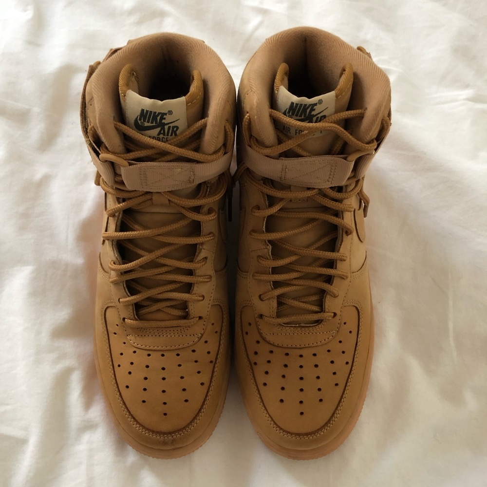 SOLD Nike women’s air force 1 hi prm in ‘flax’